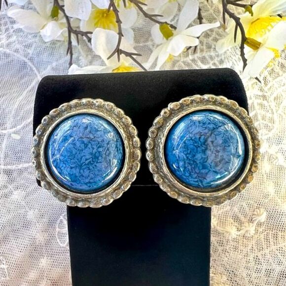 Vintage Denim Lapis Clip Button Earrings - Picture 9 of 10
